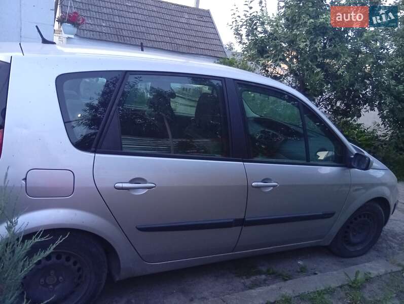 Мінівен Renault Scenic 2005 в Дніпрі