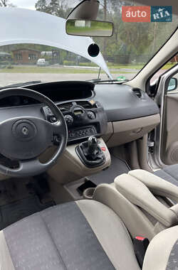 Минивэн Renault Scenic 2005 в 