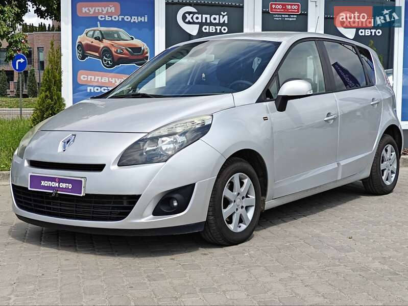 Renault Scenic 2011