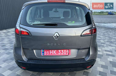 Минивэн Renault Scenic 2013 в 