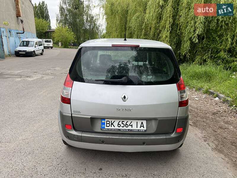 Минивэн Renault Scenic 2005 в Ровно