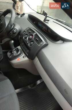 Минивэн Renault Scenic 2006 в 