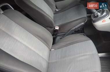 Минивэн Renault Scenic 2006 в 