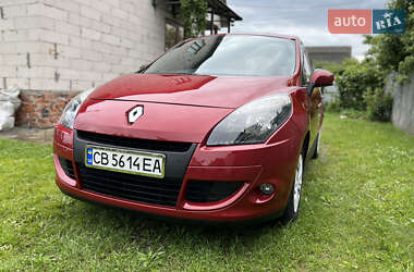 Минивэн Renault Scenic 2010 в 
