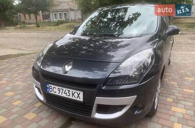 Мінівен Renault Scenic 2011 в 