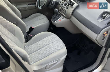 Минивэн Renault Scenic 2006 в 