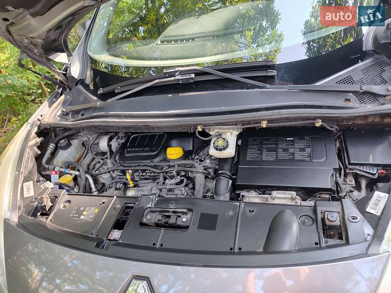 Минивэн Renault Scenic 2013 в Бережанах
