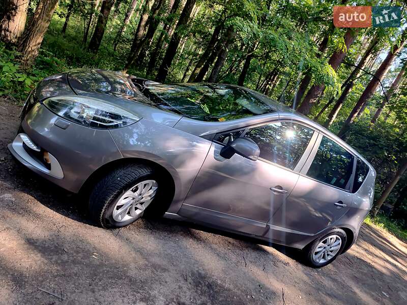 Минивэн Renault Scenic 2013 в Бережанах
