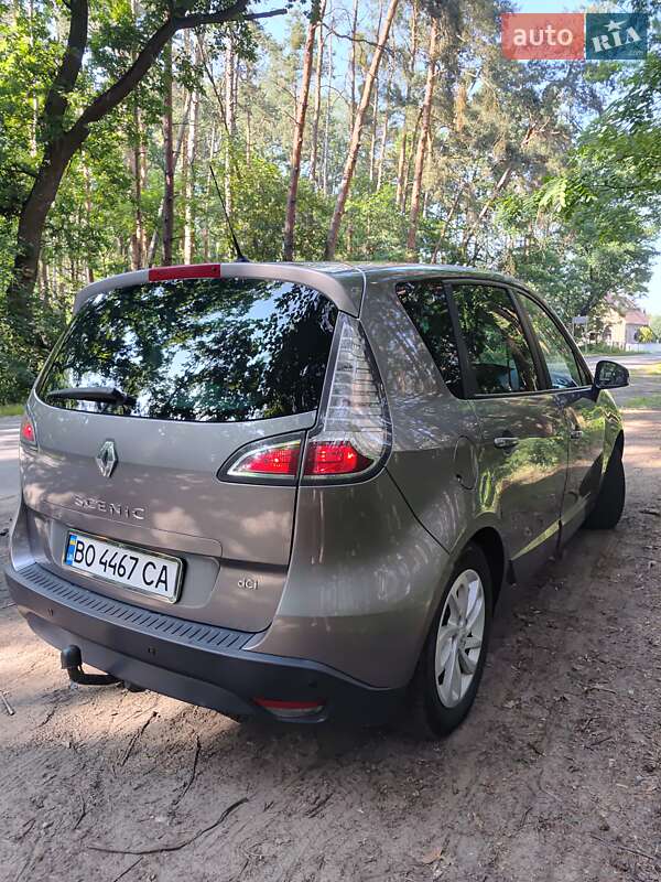 Минивэн Renault Scenic 2013 в Бережанах