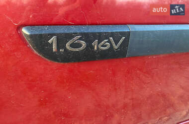 Минивэн Renault Scenic 2005 в 