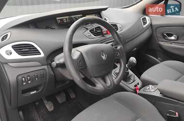 Минивэн Renault Scenic 2009 в 