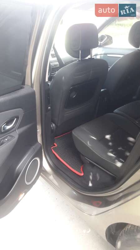 Мінівен Renault Scenic 2009 в Глухові