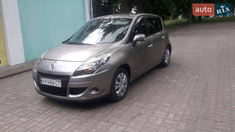 Мінівен Renault Scenic 2009 в Глухові