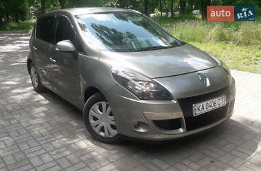 Минивэн Renault Scenic 2009 в Глухове