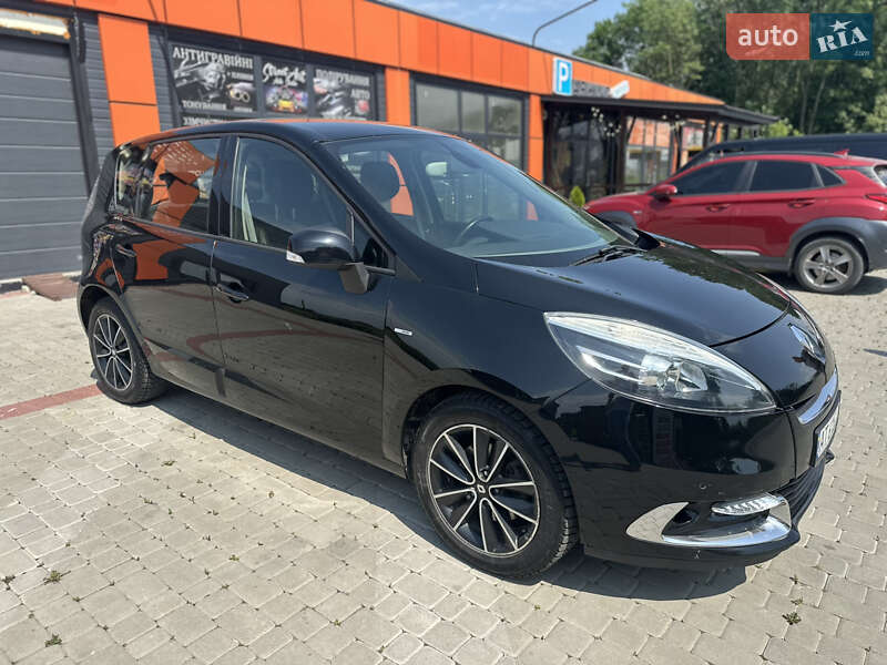 Минивэн Renault Scenic 2013 в Снятине