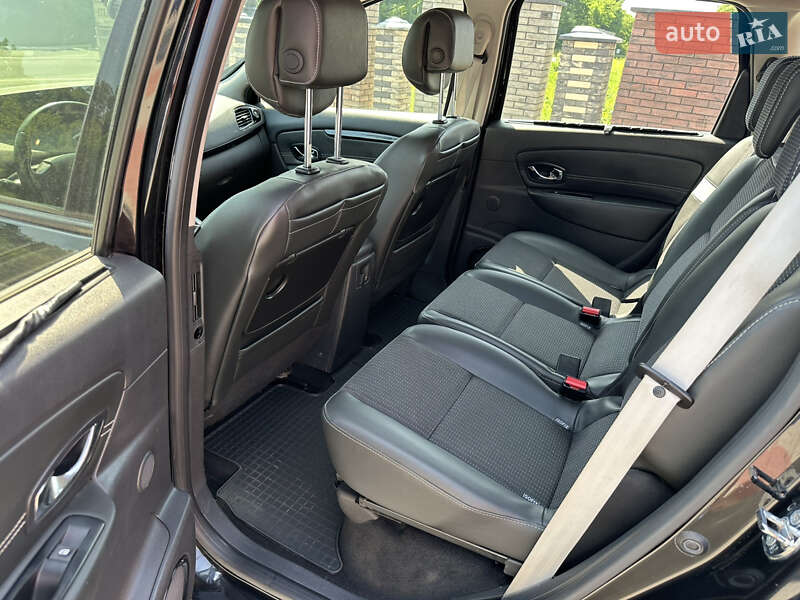 Минивэн Renault Scenic 2013 в Снятине