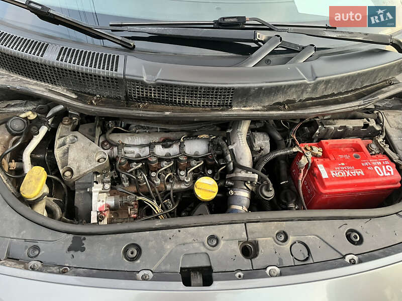 Мінівен Renault Scenic 2005 в Львові