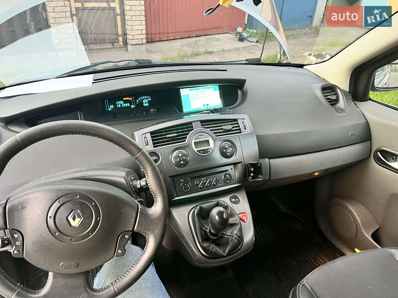 Мінівен Renault Scenic 2005 в Львові