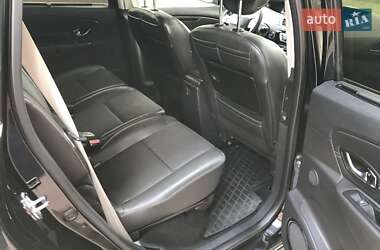 Минивэн Renault Scenic 2012 в 
