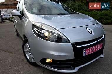 Минивэн Renault Scenic 2013 в 