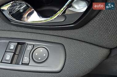 Минивэн Renault Scenic 2013 в 