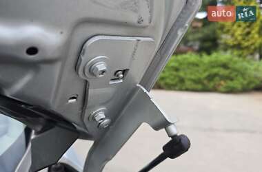 Минивэн Renault Scenic 2013 в 