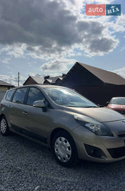 Минивэн Renault Scenic 2010 в Виннице