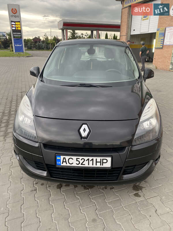 Минивэн Renault Scenic 2010 в Луцке