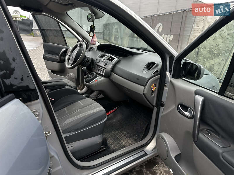 Мінівен Renault Scenic 2005 в Житомирі