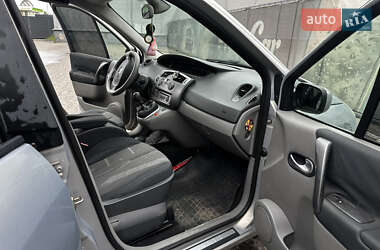 Минивэн Renault Scenic 2005 в 