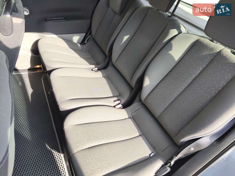 Минивэн Renault Scenic 2007 в Ровно