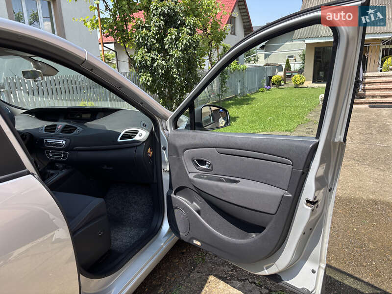 Мінівен Renault Scenic 2011 в Івано-Франківську фото 15 Мінівен Renault Scenic 2011 в Івано-Франківську