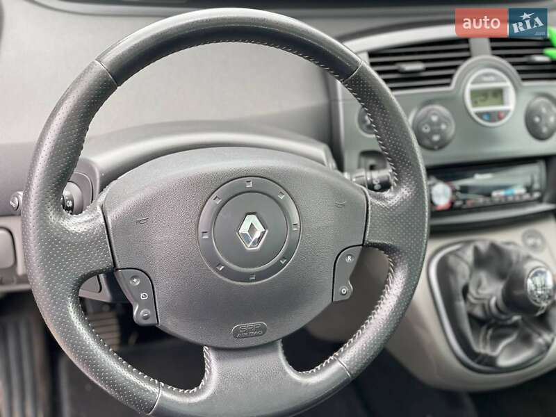 Минивэн Renault Scenic 2006 в Луцке