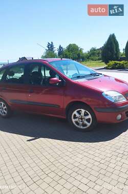 Минивэн Renault Scenic 2000 в 