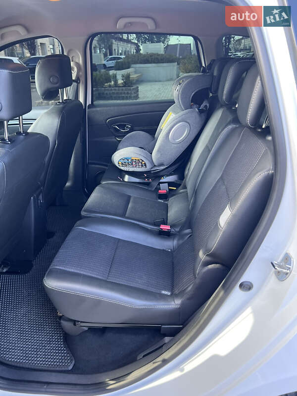 Мінівен Renault Scenic 2013 в Умані