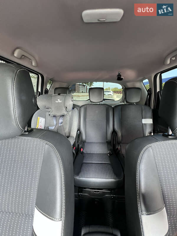 Мінівен Renault Scenic 2013 в Умані