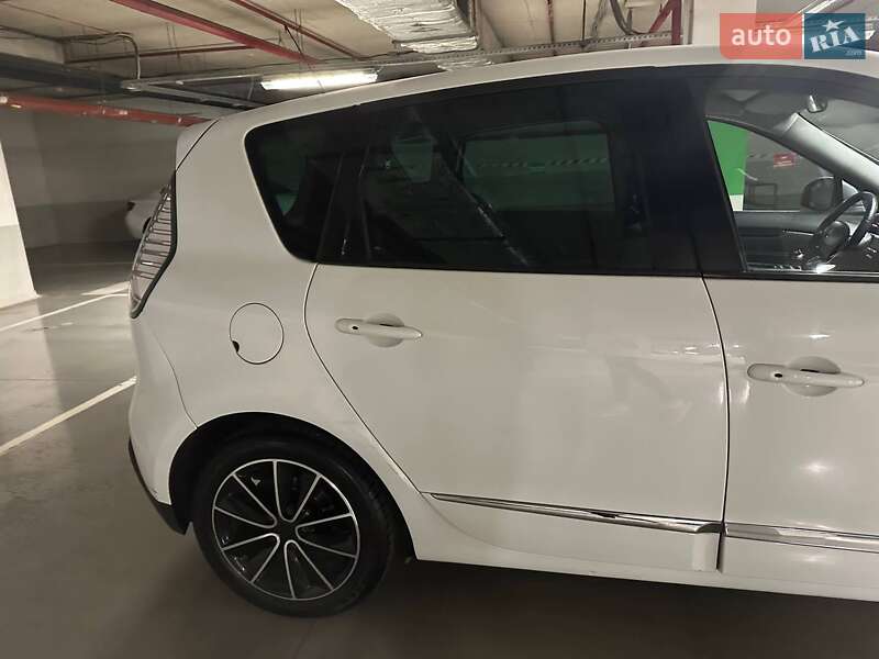 Мінівен Renault Scenic 2013 в Львові