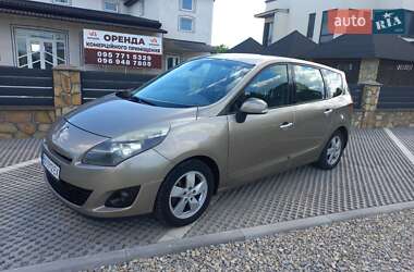 Минивэн Renault Scenic 2010 в Ивано-Франковске