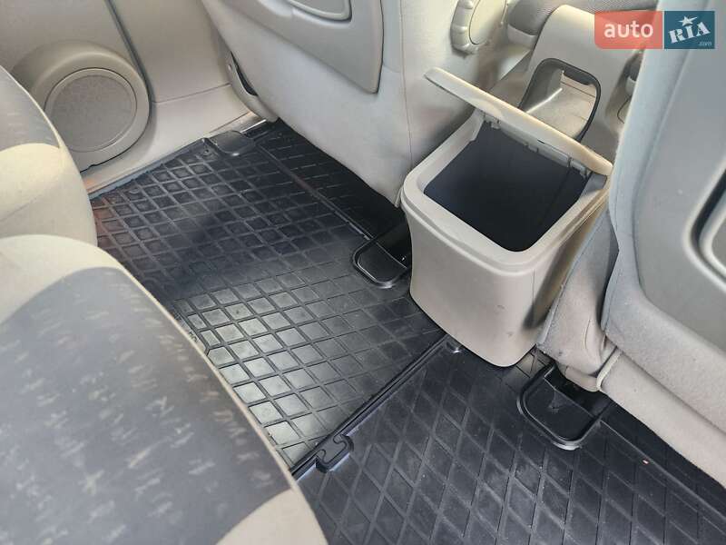 Минивэн Renault Scenic 2005 в Полтаве