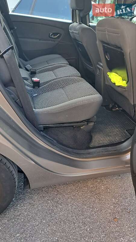 Минивэн Renault Scenic 2011 в Одессе