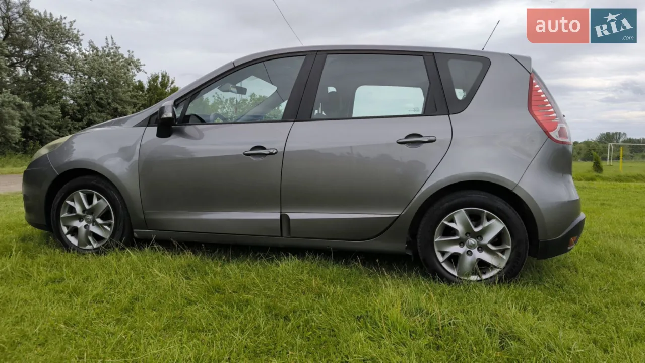 2010 Renault Scenic - мініатюра 34