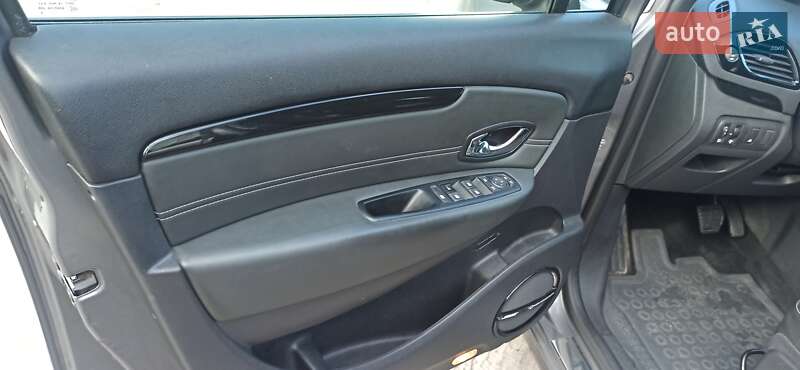 Минивэн Renault Scenic 2013 в Киеве