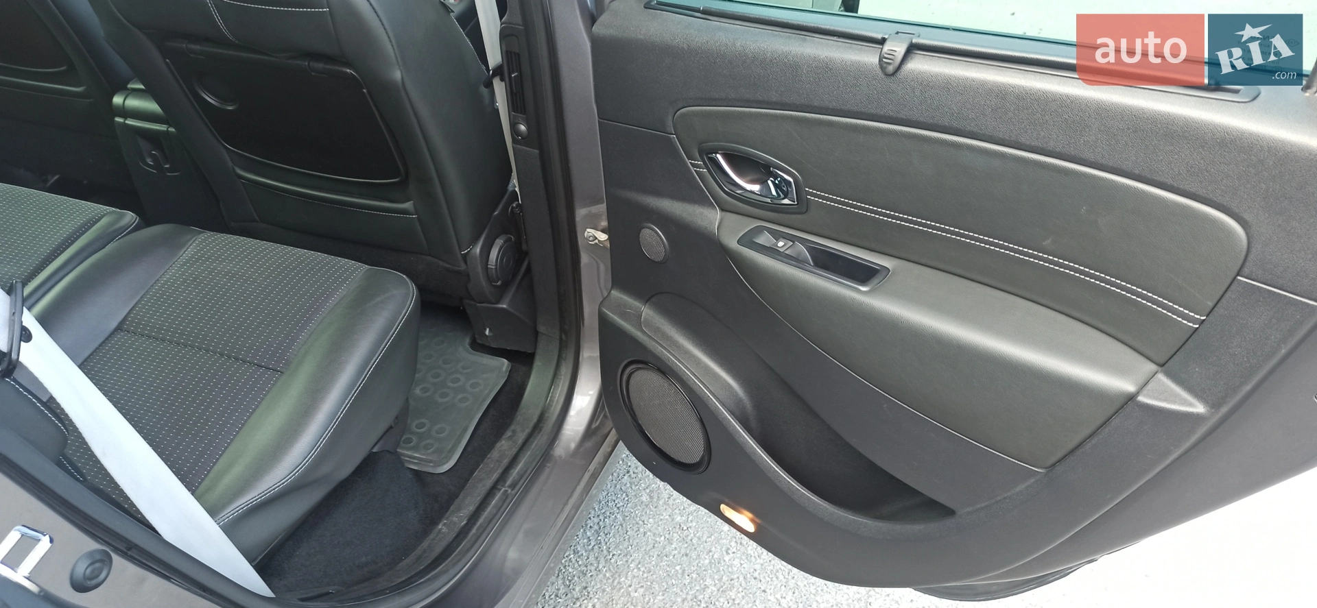 2013 Renault Scenic - мініатюра 18