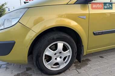 Минивэн Renault Scenic 2006 в 