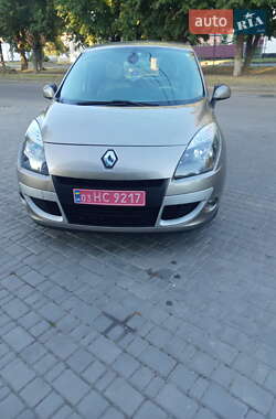 Минивэн Renault Scenic 2009 в Черкассах