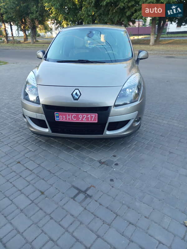 Минивэн Renault Scenic 2009 в Черкассах