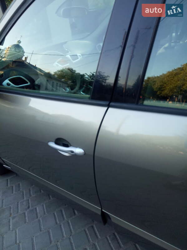 Минивэн Renault Scenic 2009 в Черкассах