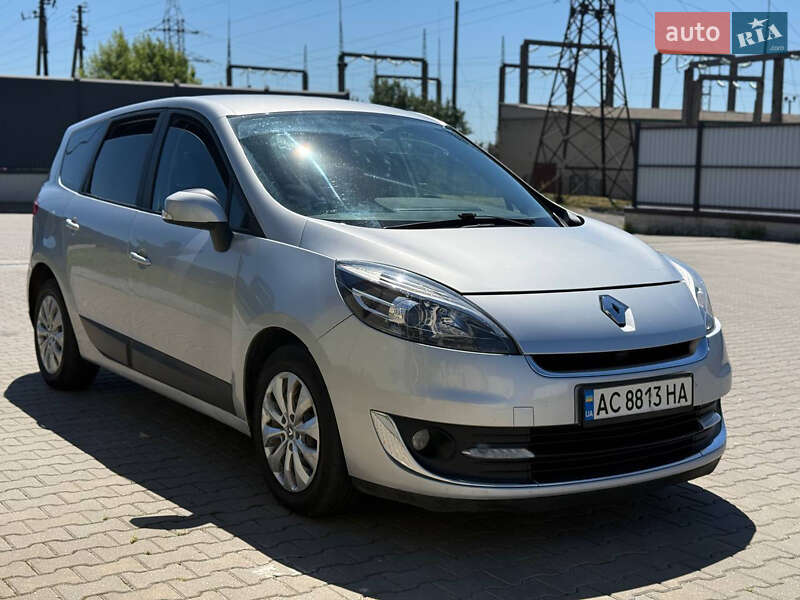 Минивэн Renault Scenic 2012 в Рожище