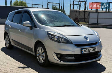 Минивэн Renault Scenic 2012 в 