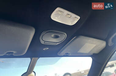 Минивэн Renault Scenic 2010 в 